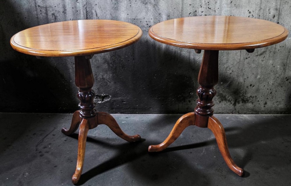 genuine pair of 19thc mahogany tripod tables