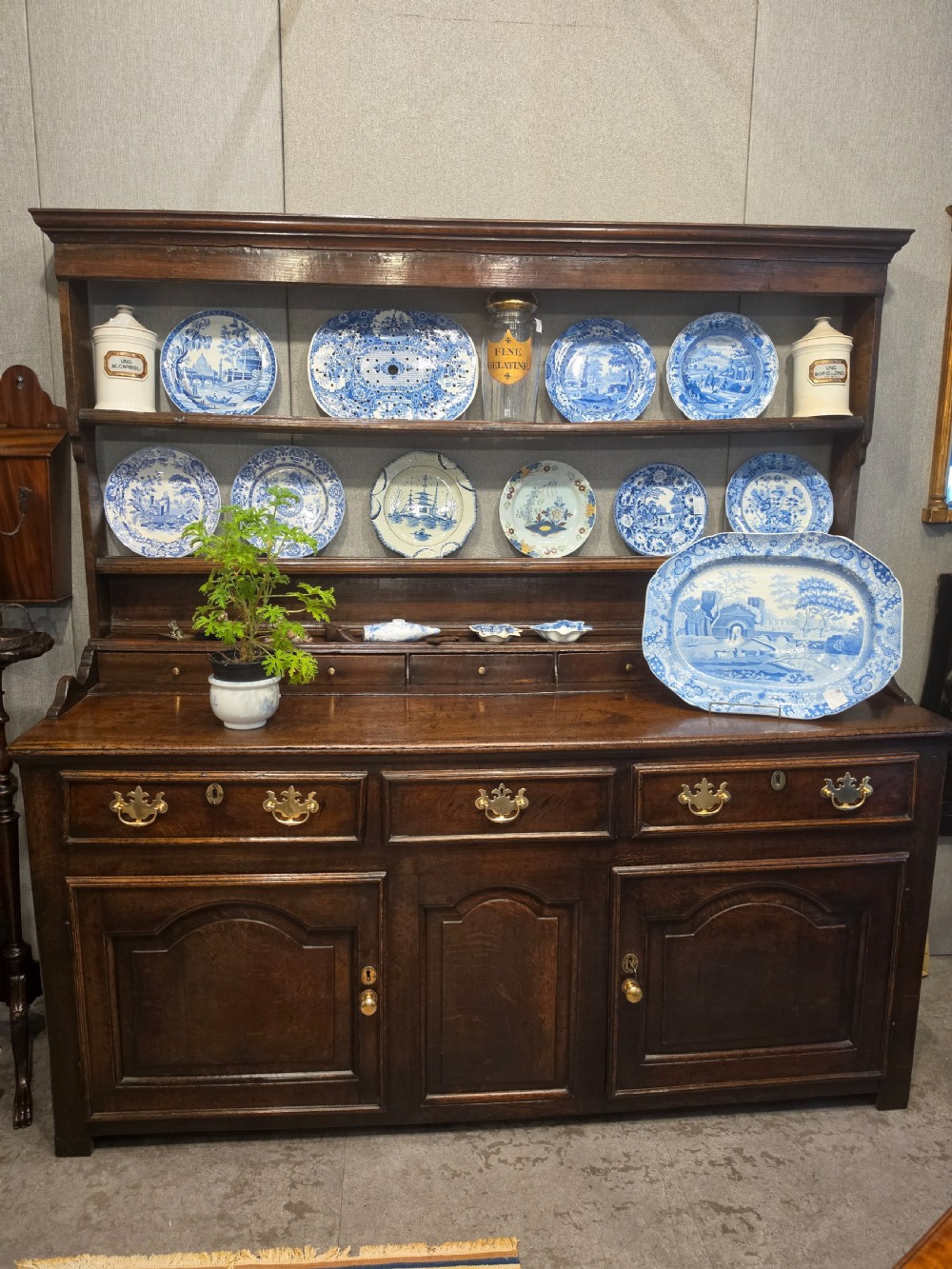 18thc north wales oak dresser and rack c1740